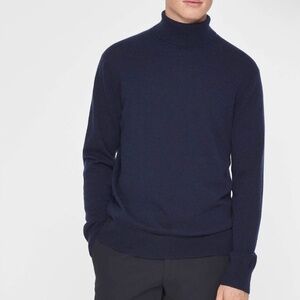NWT Men’s Navy Club Monaco 100% Merino Long Sleeve Turtleneck Sweater SZ XL
